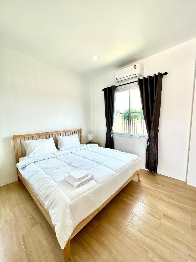 Farm View Resort @Uthai Thani ฟาร์มวิว รีสอร์ท อุทัยธานี Nongkhajang Kültér fotó