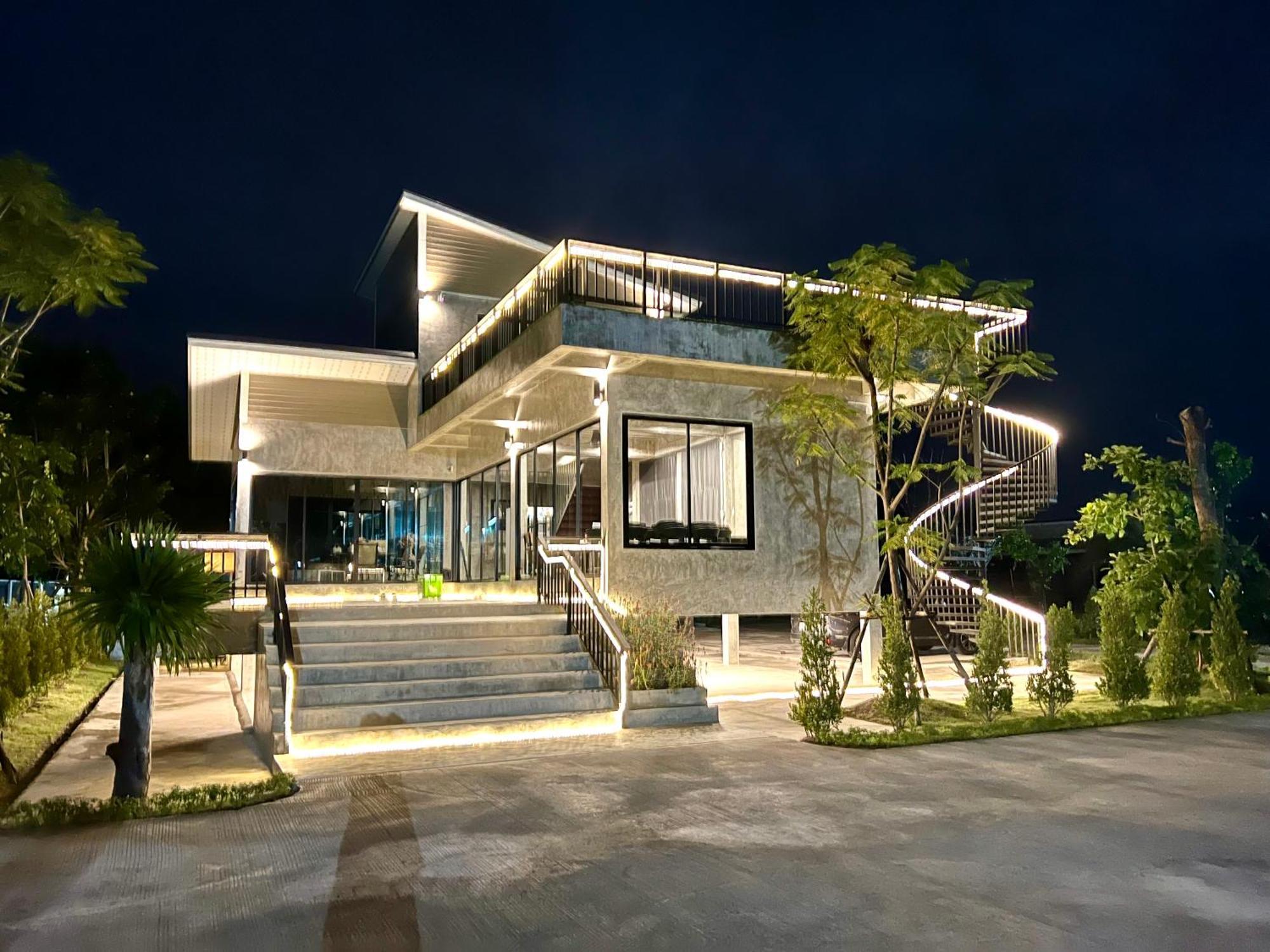 Farm View Resort @Uthai Thani ฟาร์มวิว รีสอร์ท อุทัยธานี Nongkhajang Kültér fotó