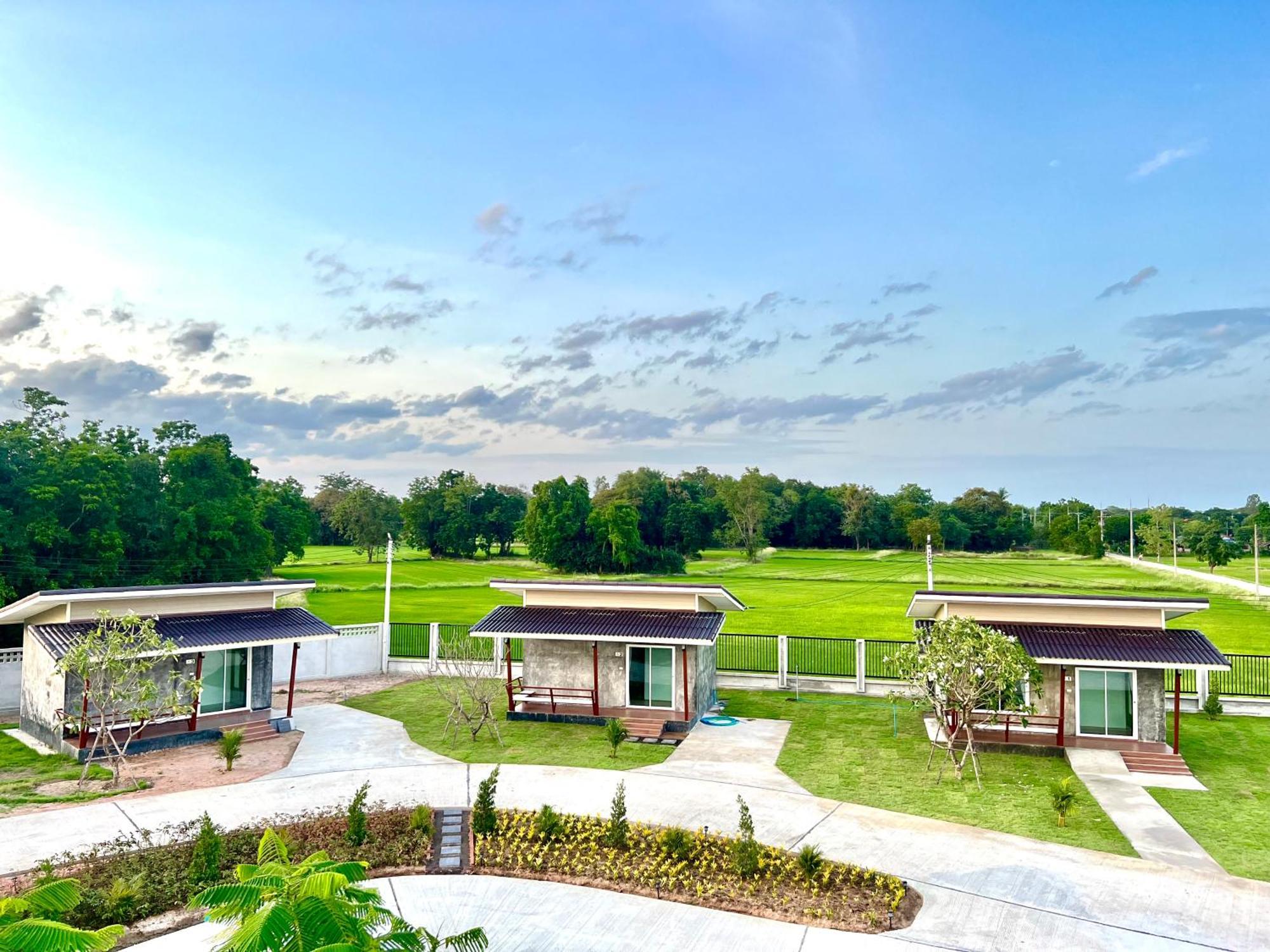 Farm View Resort @Uthai Thani ฟาร์มวิว รีสอร์ท อุทัยธานี Nongkhajang Kültér fotó