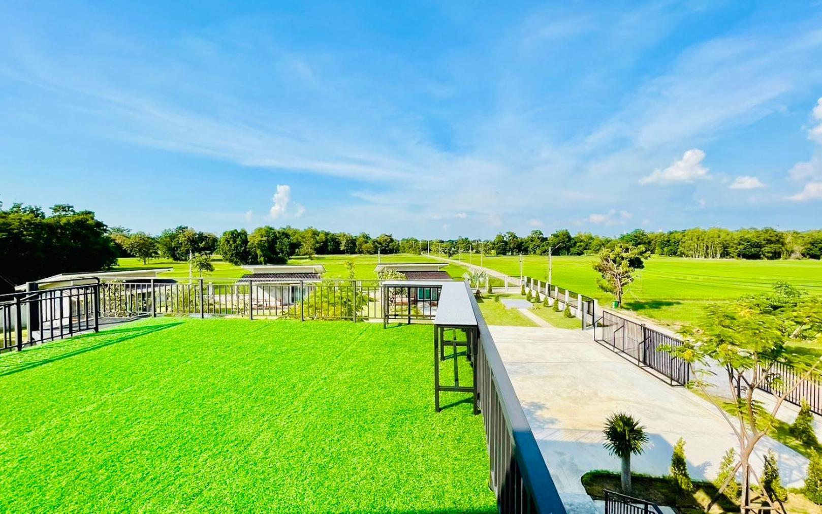 Farm View Resort @Uthai Thani ฟาร์มวิว รีสอร์ท อุทัยธานี Nongkhajang Kültér fotó
